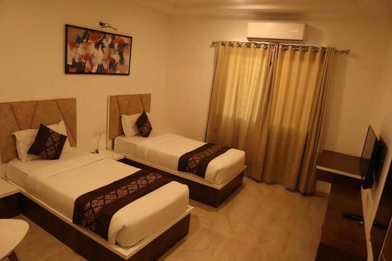 Hotel Grand Ecotel, Aurangabad Dış mekan fotoğraf